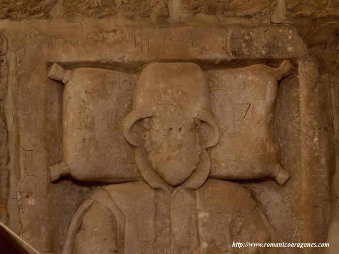 DETALLE DE LA LAPIDA FUNERARIA DE JAIME CALLÉN